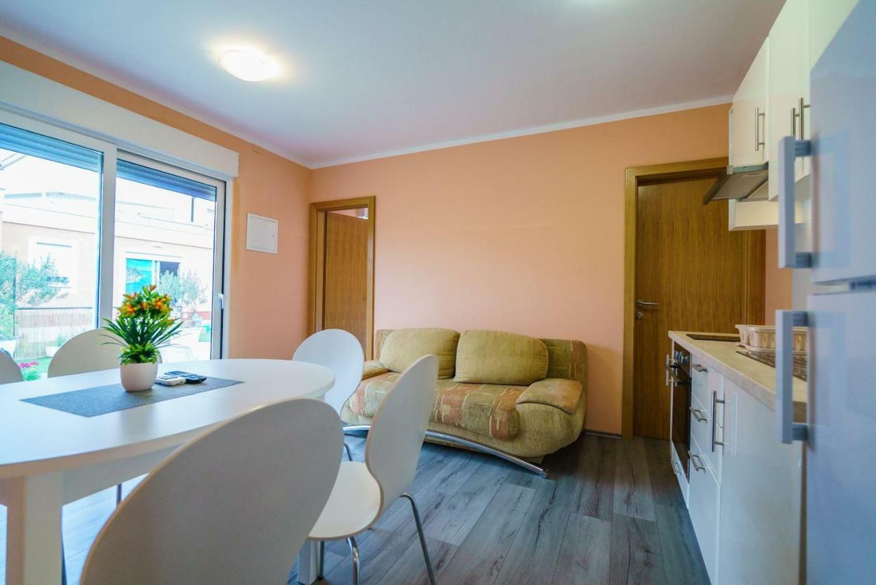Apartmani Stobrec Split Exterior photo